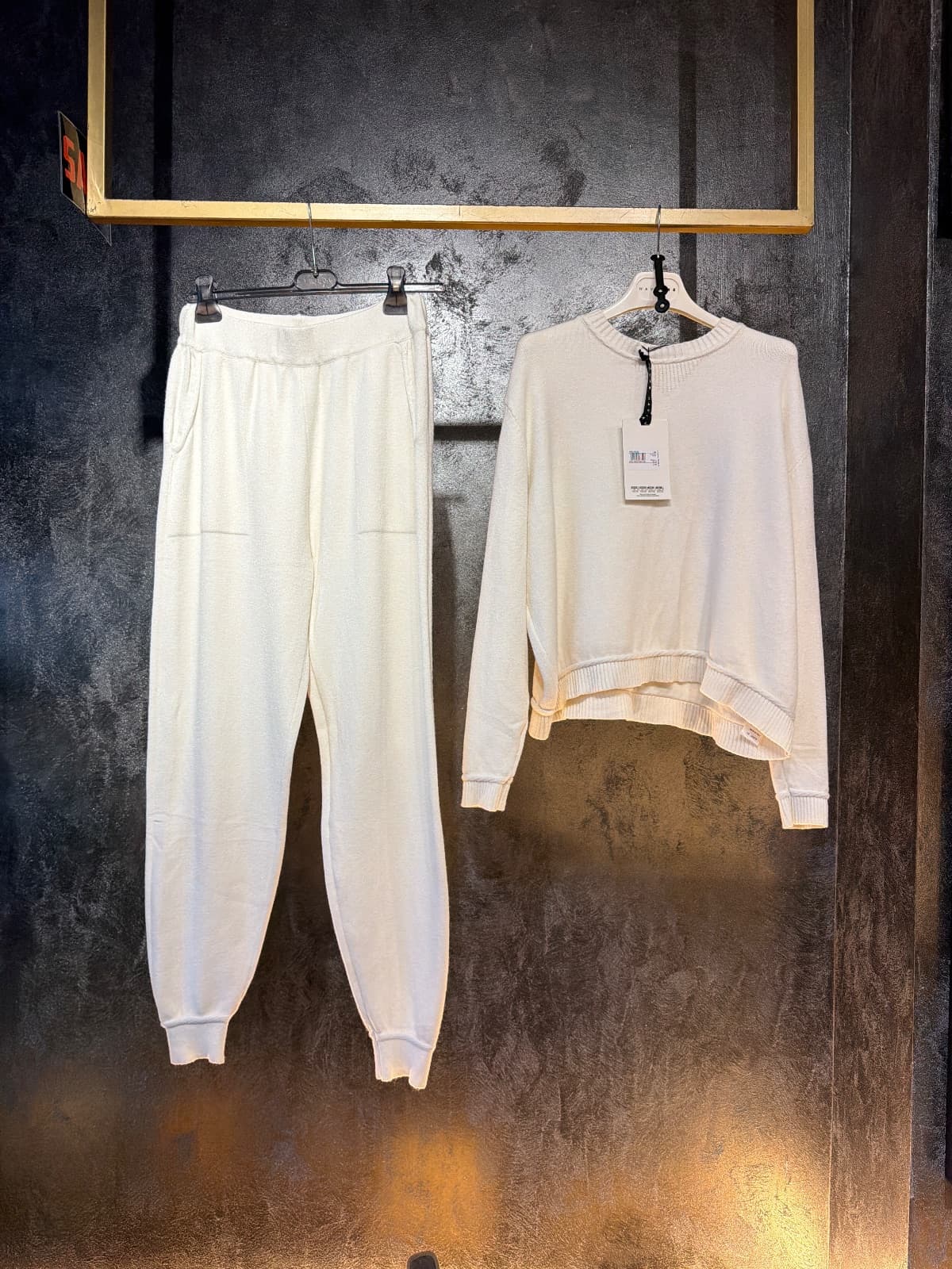 HAVE ONE Completo Bianco Donna
